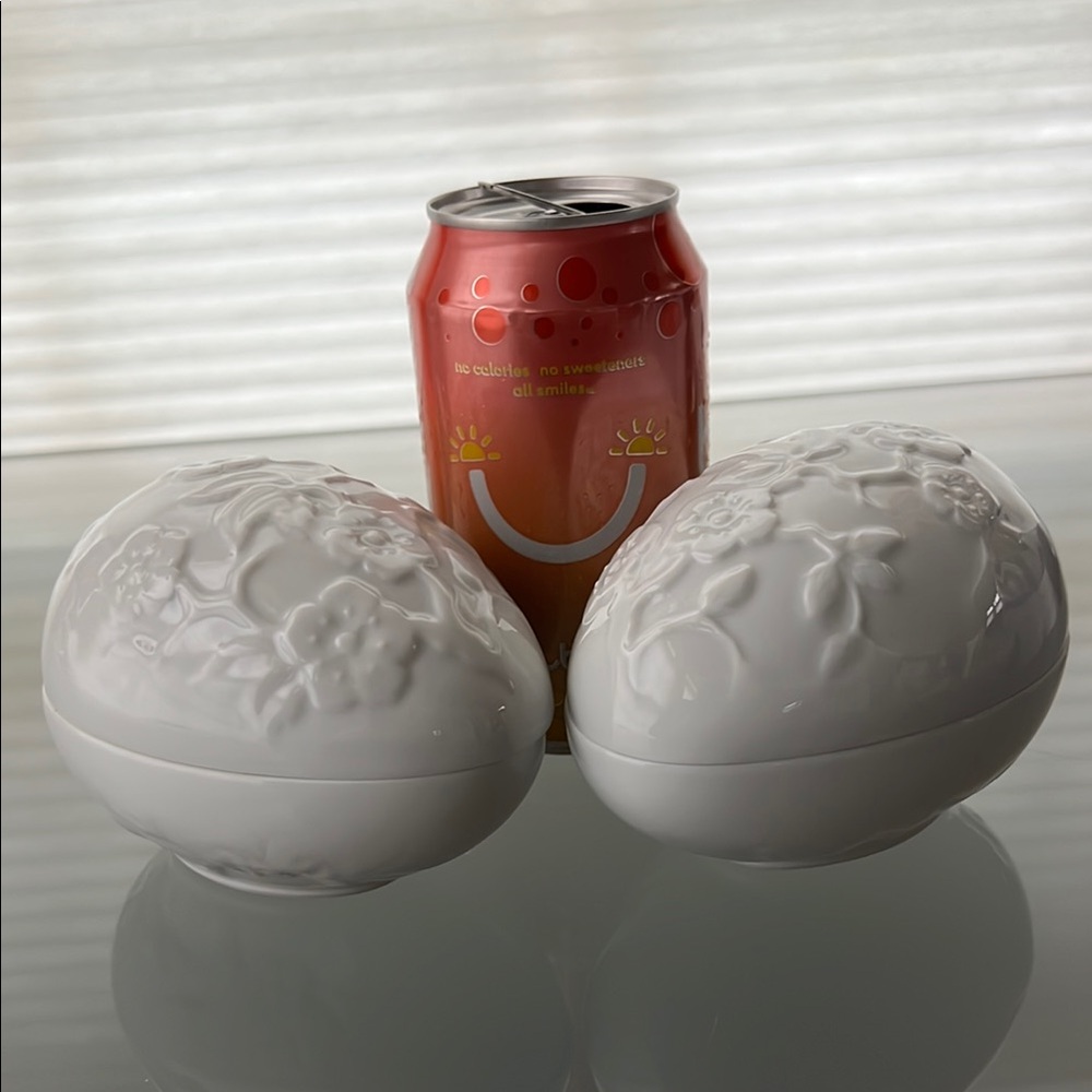 🌸🍒2 Cherry Blossom Motif Eggs | White | Floral Porcelain Chamart Limoges France - Picture 14 of 17